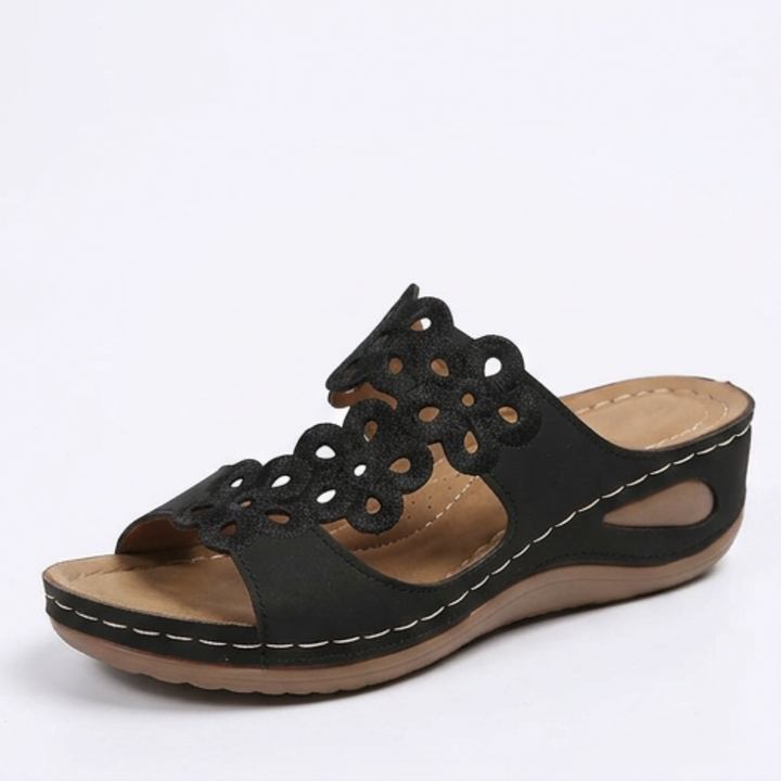 BreezeWalk™ – Cushioned Floral Wedge Sandals