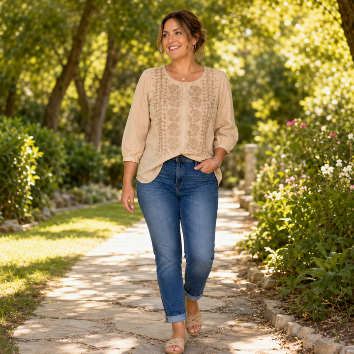 Airlume – Embroidered-look Short-Sleeve Top