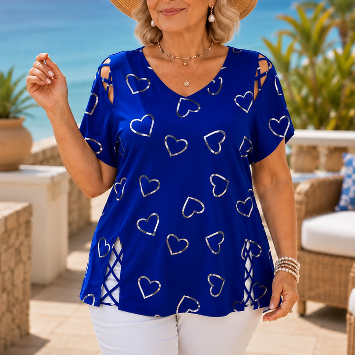 Tievelyn – Lace-Up Tee That Shapes Without Squeezing