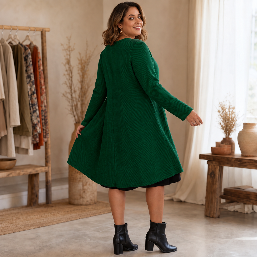 Duetta – Faux Two-Piece Buckle-Accent Ribbed A-Line Dress