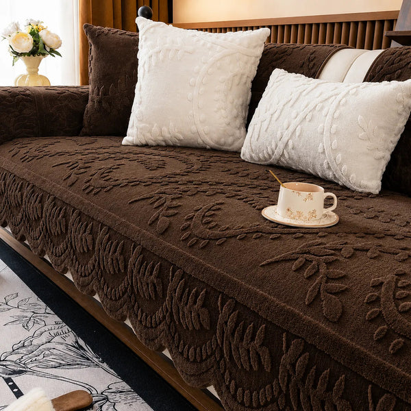 Hovela – Plush Non-Slip Couch Cover with Botanical Texture – Lark