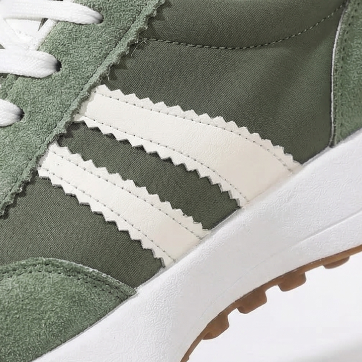 Stridella™ – Cushioned Retro Platform Sneakers