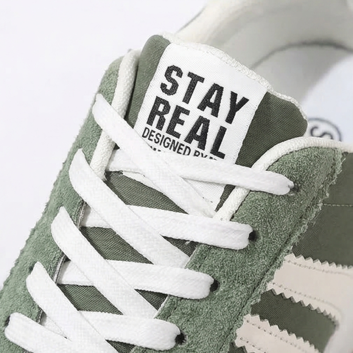 Stridella™ – Cushioned Retro Platform Sneakers