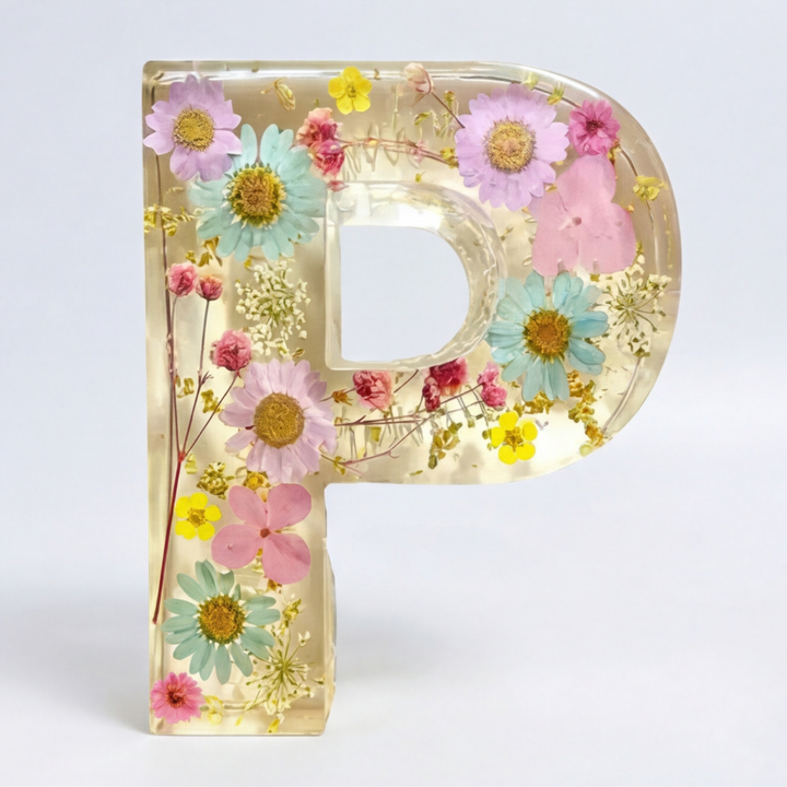 Florenza™ – Personalized Floral Resin Letter Light