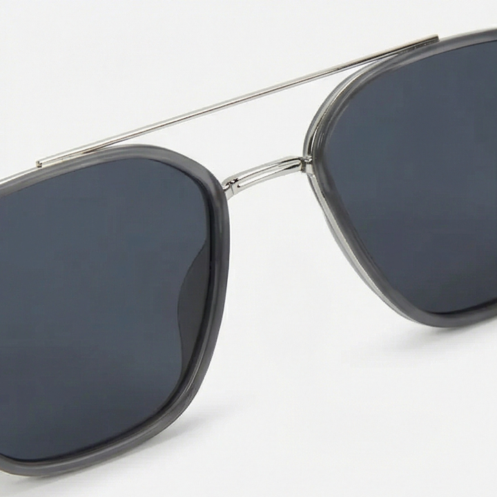 Solara™ – Tangle Free Polarized Aviator Sunglasses