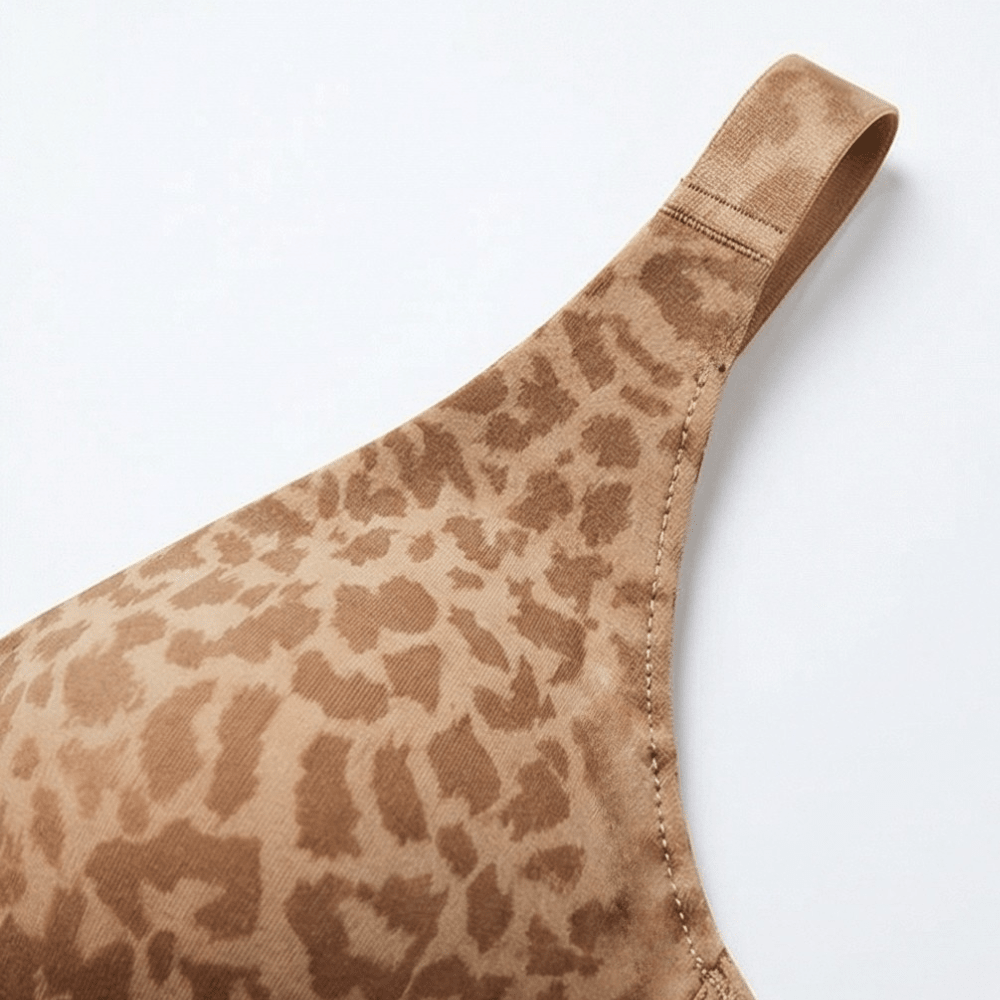 Veluna™ – Seamless Wireless Deep V Comfort Bra - Lark & Clover