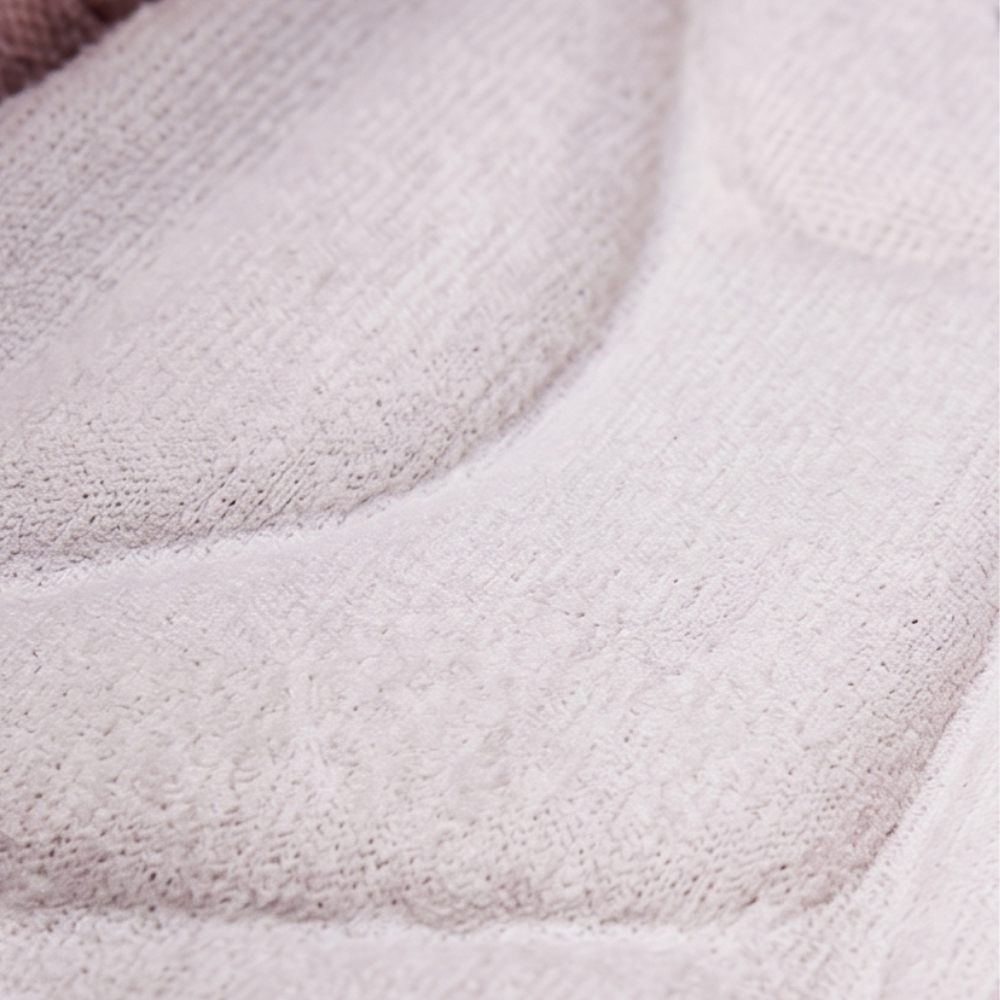 Soflyn™ – Breathable Woven Slip-On Flats for All-Day Comfort
