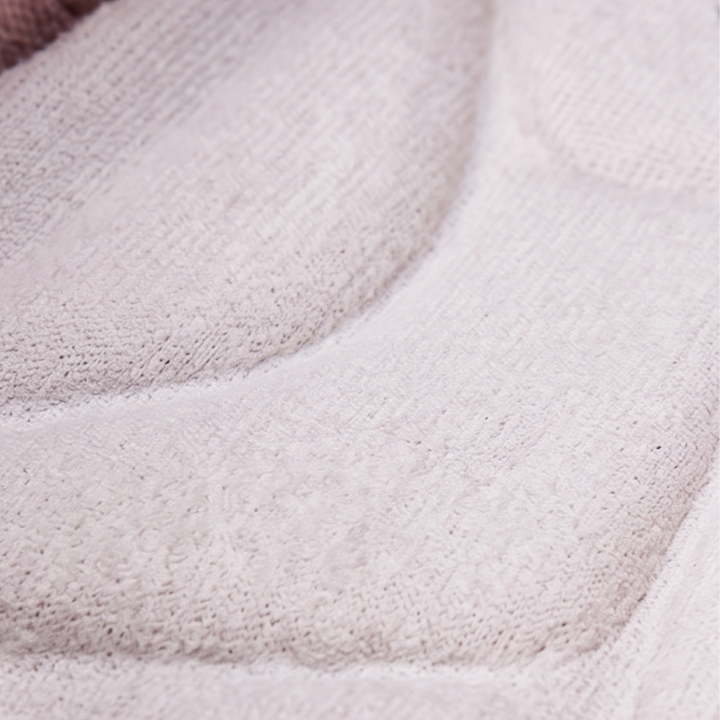 Soflyn™ – Breathable Woven Slip-On Flats for All-Day Comfort