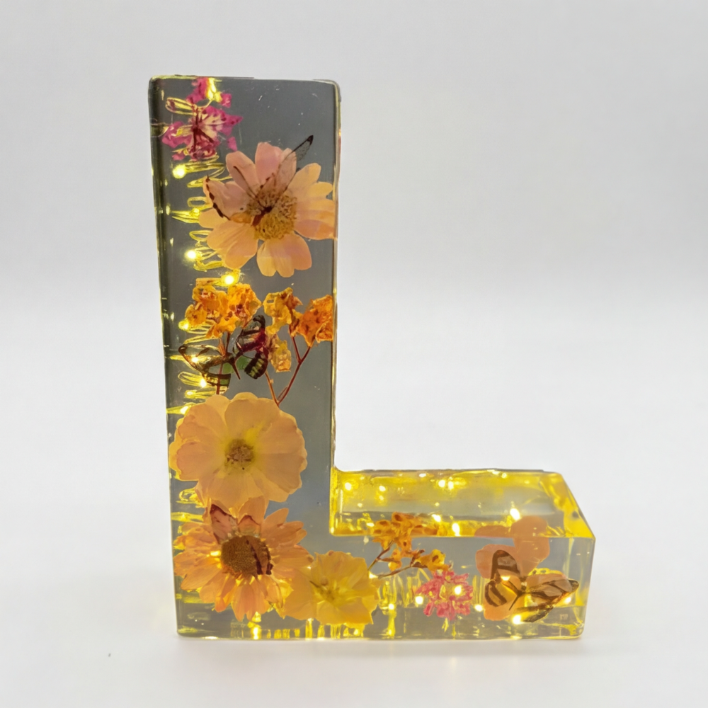 Florenza™ – Personalized Floral Resin Letter Light