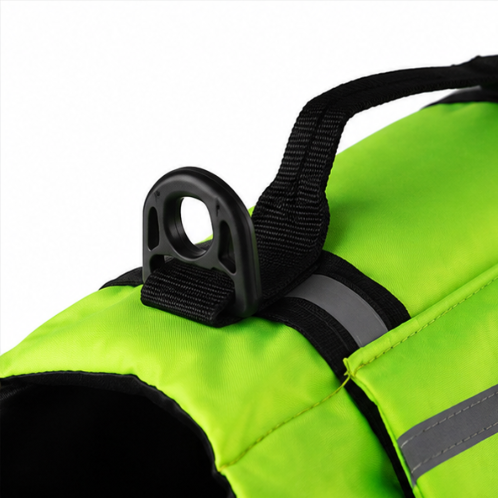 Angelfloat – The Vest That Keeps His Chin Up In Water