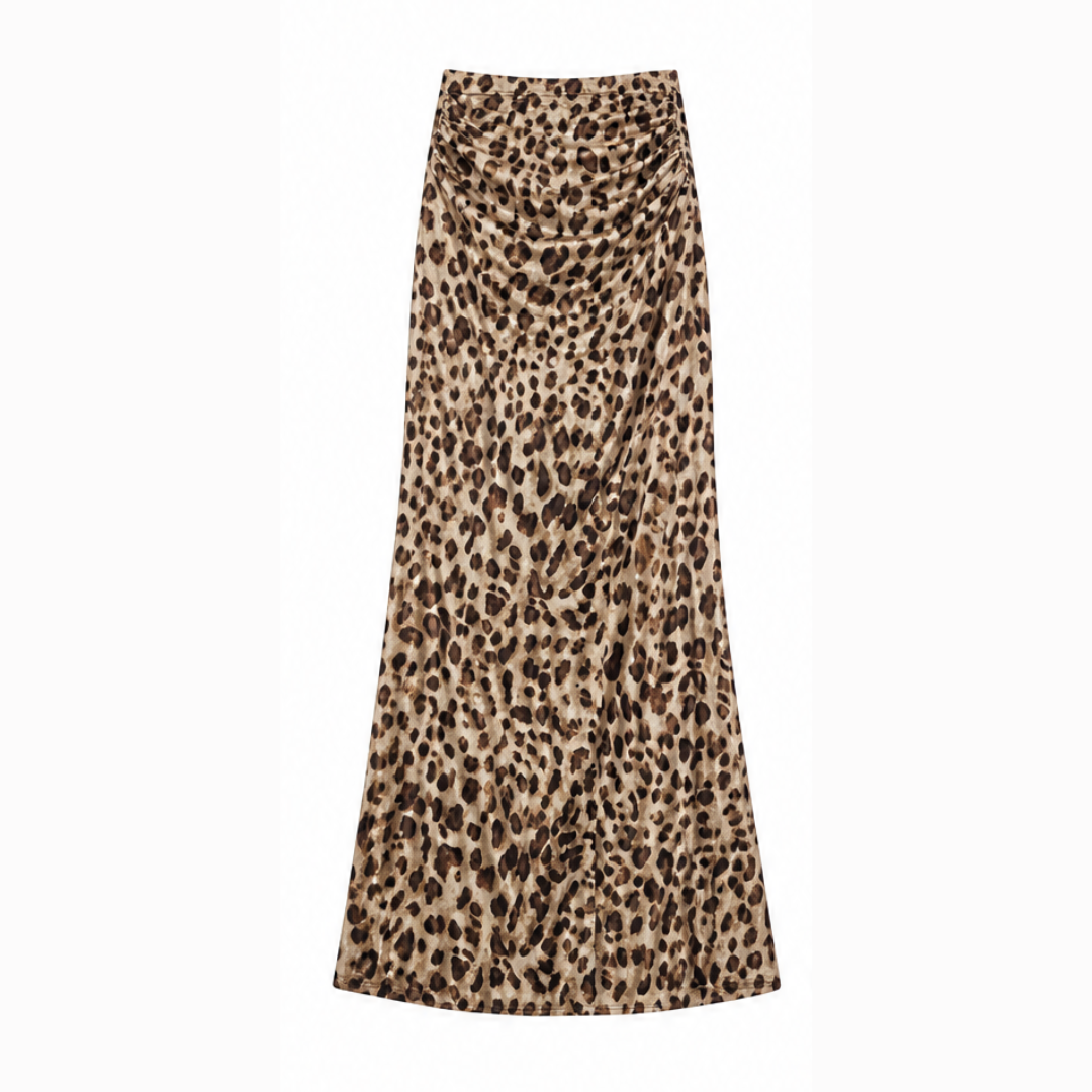 Velora™ – Curvy-Fit Leopard Print Maxi Skirt