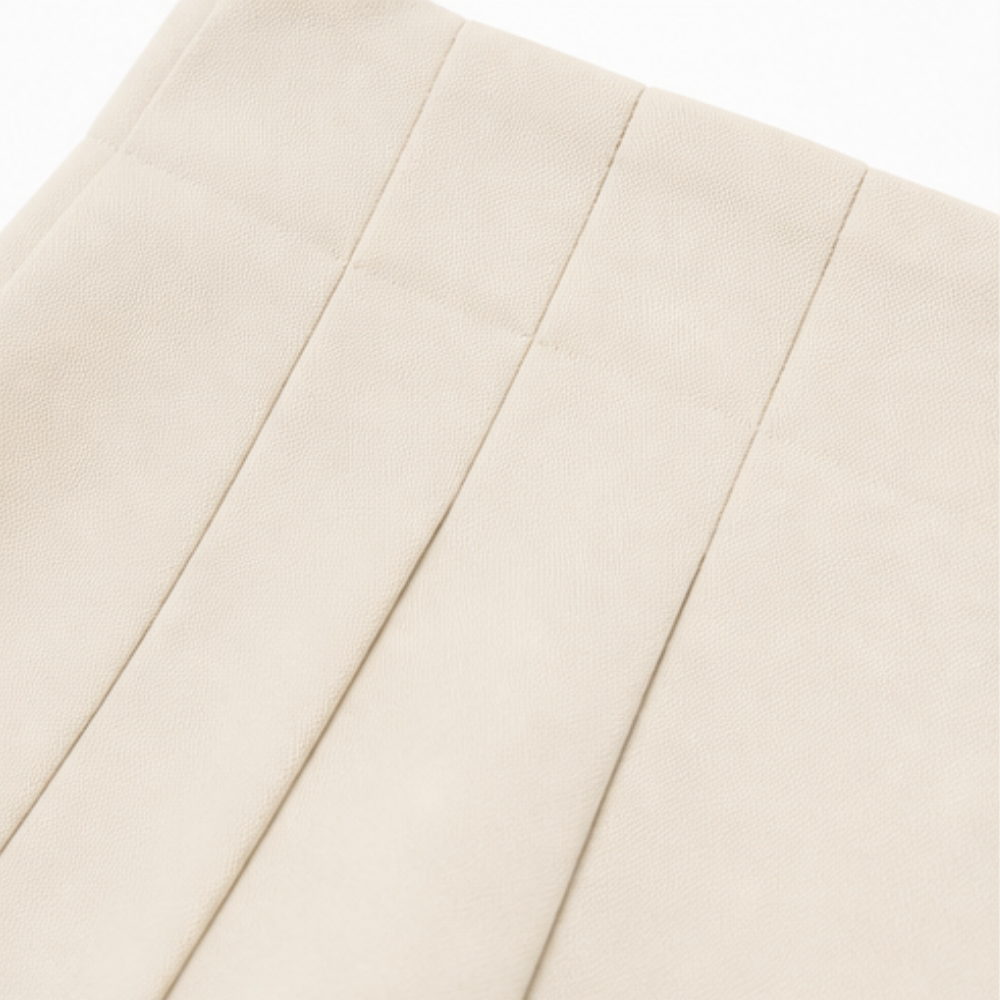 Velora™ – Tailored Pleated Trousers for Elongated Legs