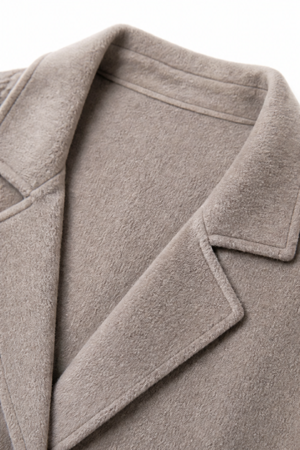 Isola – Cable-Knit Sleeve Double-Breasted Longline Coat