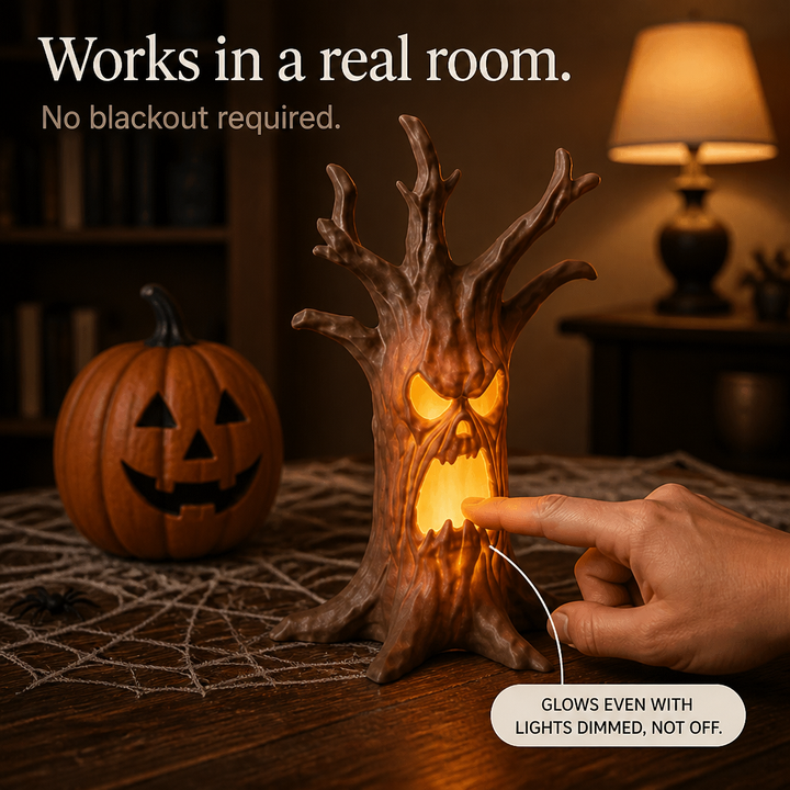 Hollowyn – Carved Face Glow-Through Tree Trunk