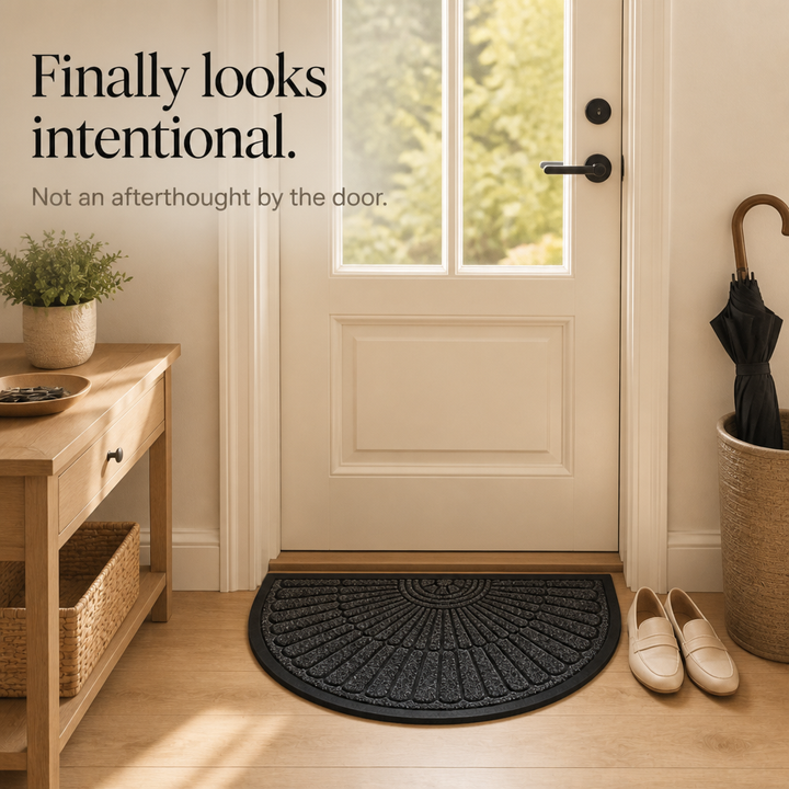 Curvella – Semi-Circular Non-Slip Entryway Door Mat