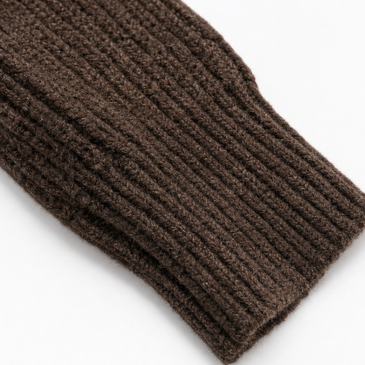 Veloura – Contrasting Hardware V-Neck Knit Cardigan