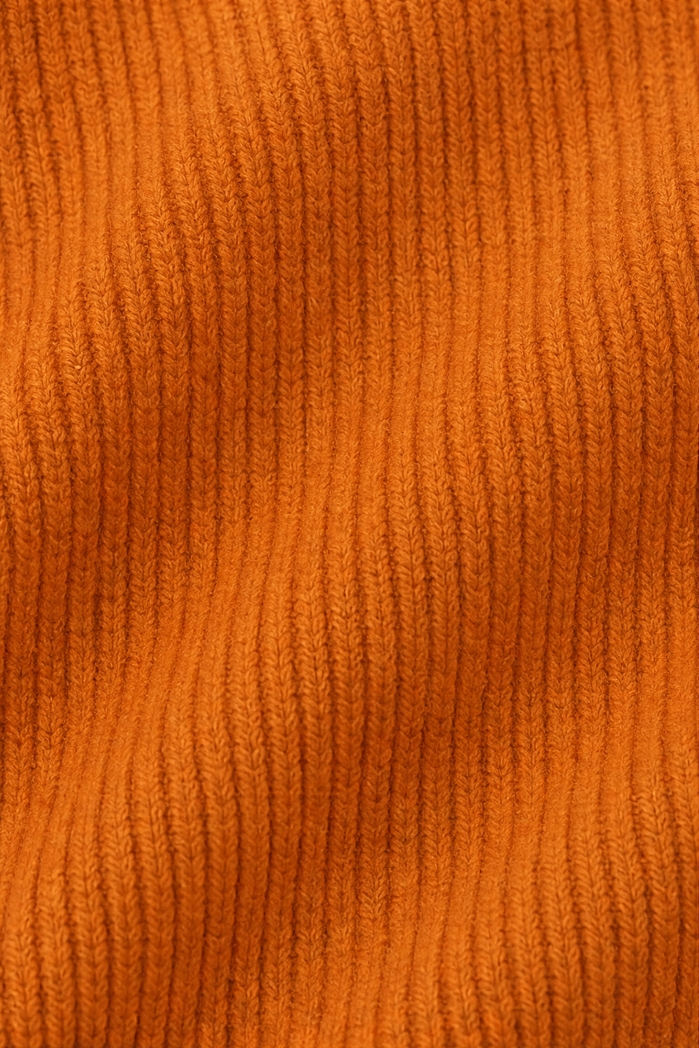 Softline – Ribbed V-Neck Relaxed Knit Sweater