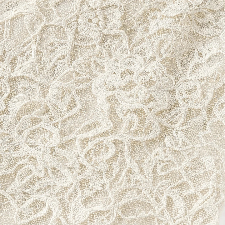 Florenza – Scalloped V-Neck Ruched Waist Lace Maxi Dress