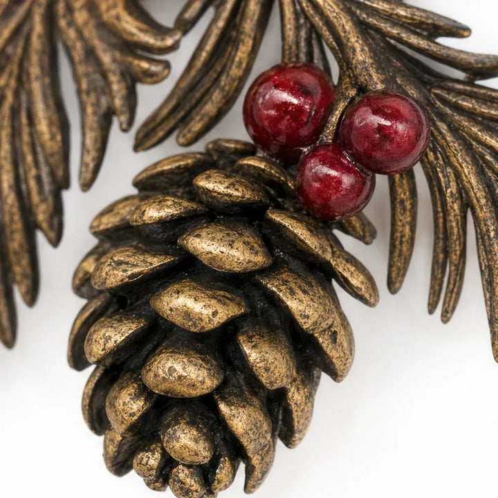 Everpine – Evergreen Berry Tree Wall Candle Holder