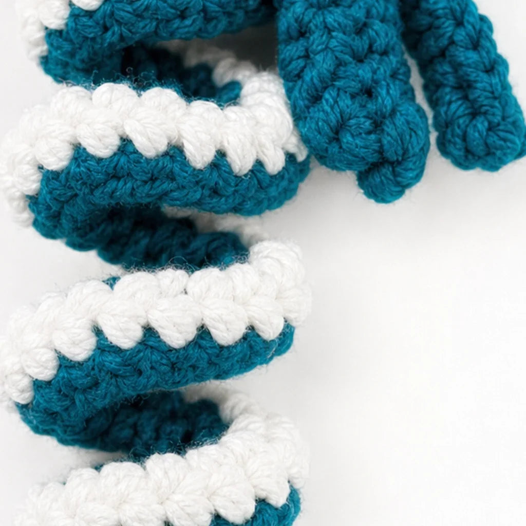 Snowmerry – Crochet Snowman Ornament Kit