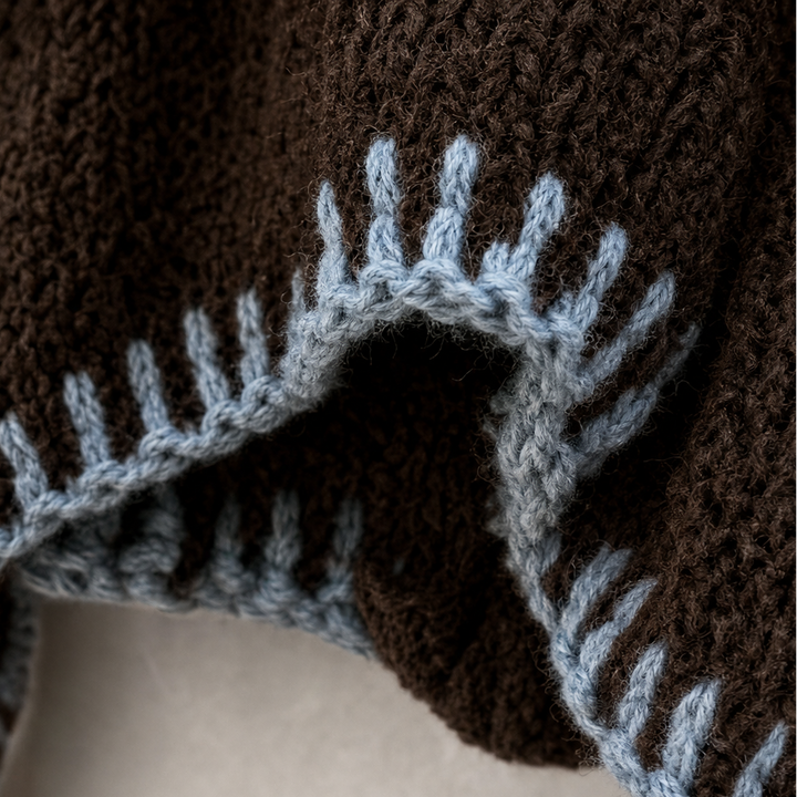 Cozyline – Contrast-Trim Hooded Sweater Dress