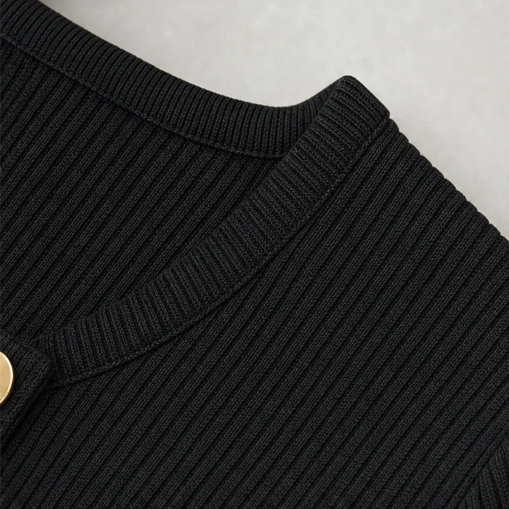 Ribella – Gold-Button Ribbed Henley Top