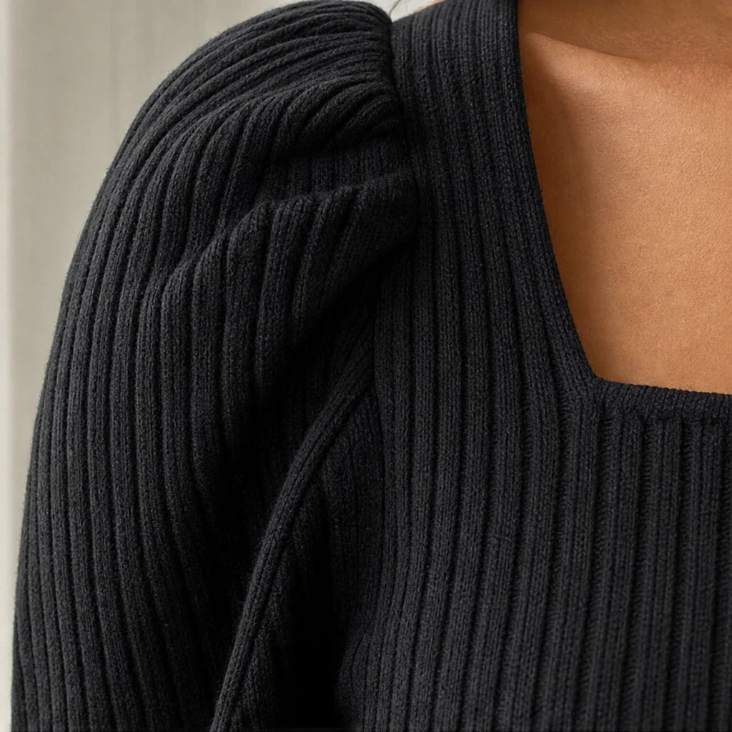 Elowen – Square-Neck Puff-Shoulder Ribbed Top