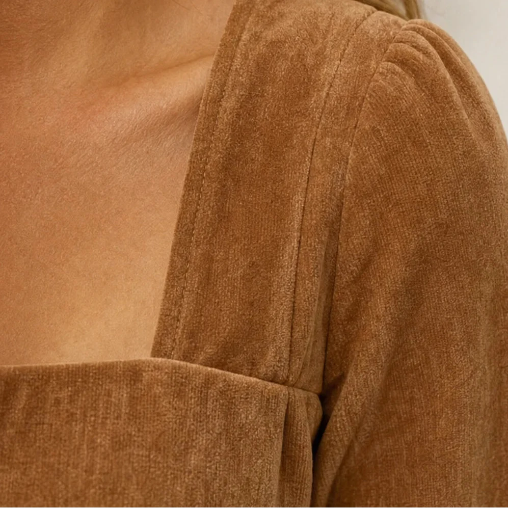 Elara – Square Neck Button-Accent Blouse