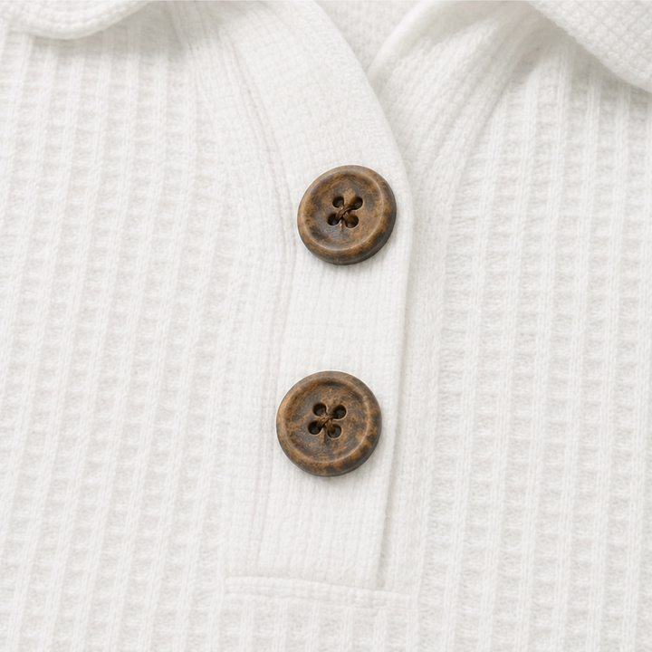 Wafelle – Waffle-Knit V-Neck Button Placket Top