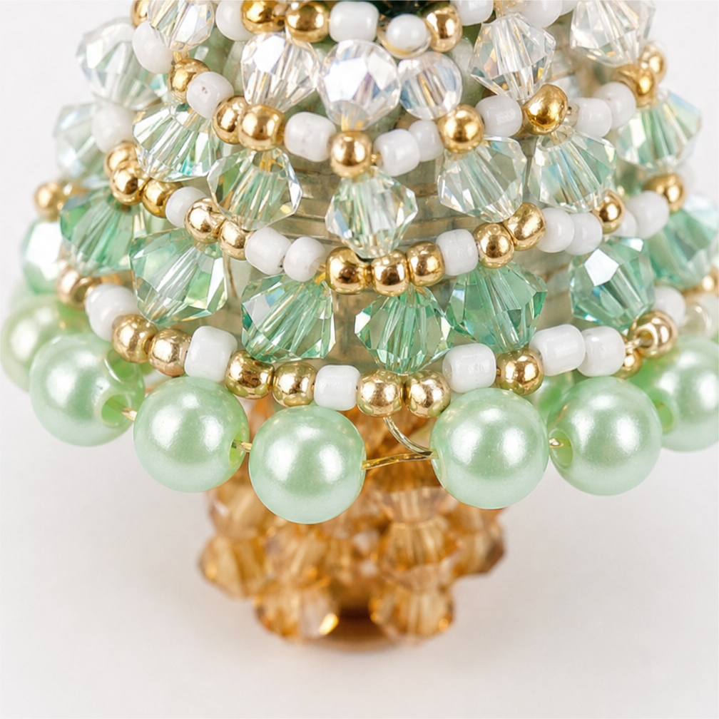 Winterbead – Layered Pearl And Crystal Snowflake Ornament Kit