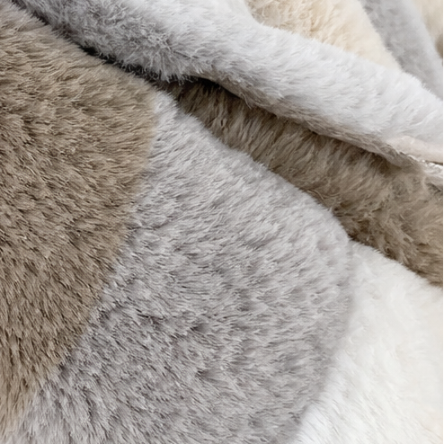 Furvella – Color-Block Oversized Faux Fur Coat
