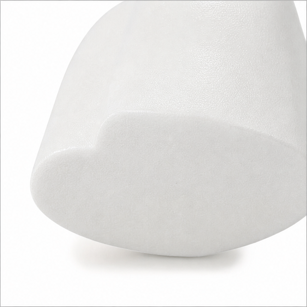 Wearbella – Nesting Ceramic Hugging Couple Figurine