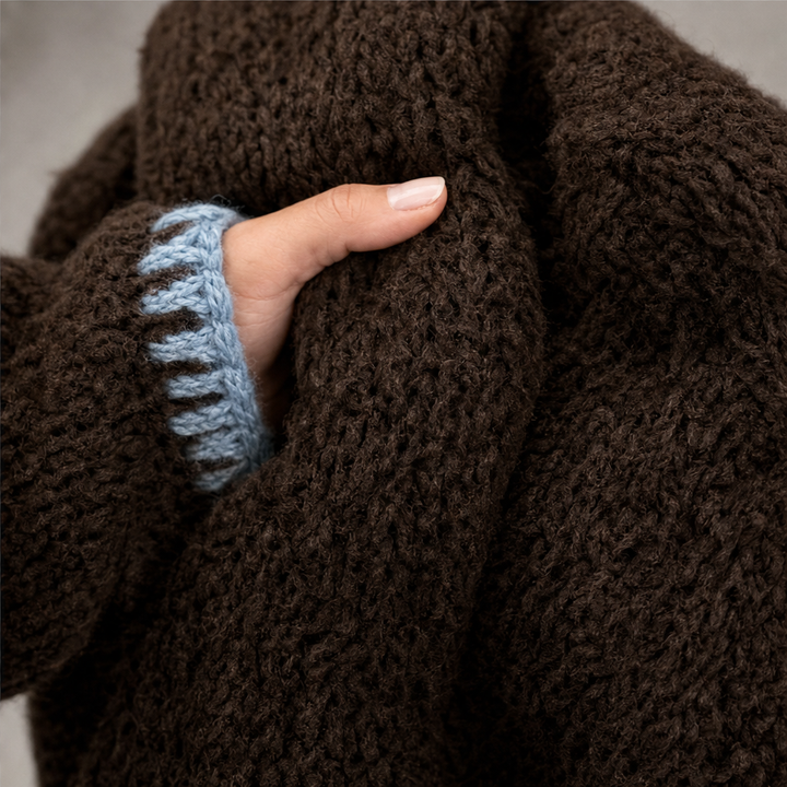 Cozyline – Contrast-Trim Hooded Sweater Dress