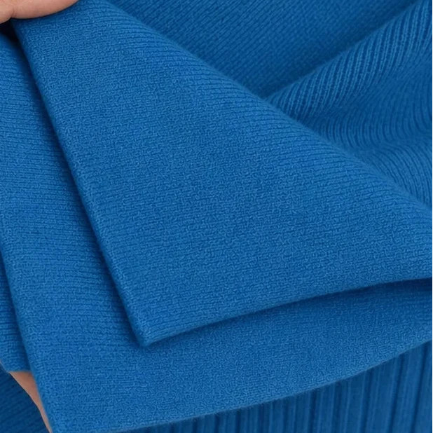 Pleatelle – Pleated Mock-Neck Ribbed Top