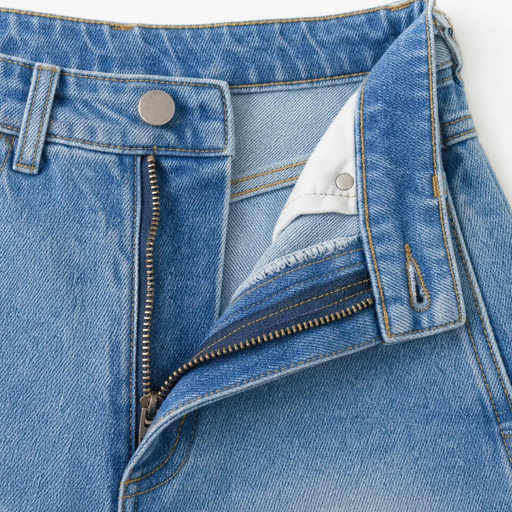 Sidebelle – Asymmetrical Button Wide-Leg Jeans