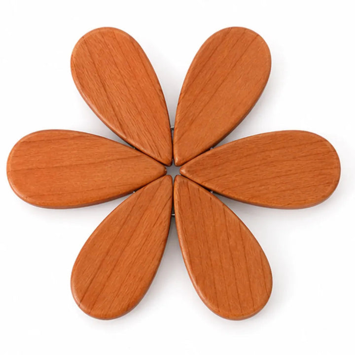 Pinecrest – Wooden Look Christmas Tree Trivet Set with Gravity