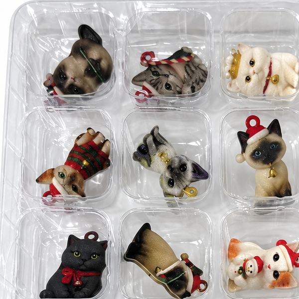 Mistletoe Cats – 24-Piece Cat Ornament Advent Calendar