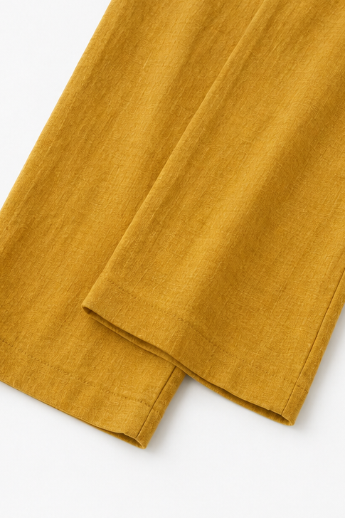 Turnwell – Halter-Neck Waist-Defined Wide-Leg Jumpsuit