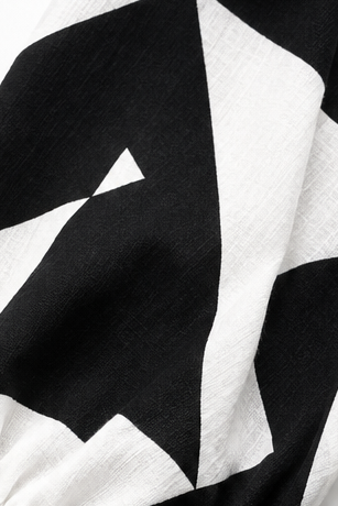 Wearlynn – Square Neck Geometric Print Blouse