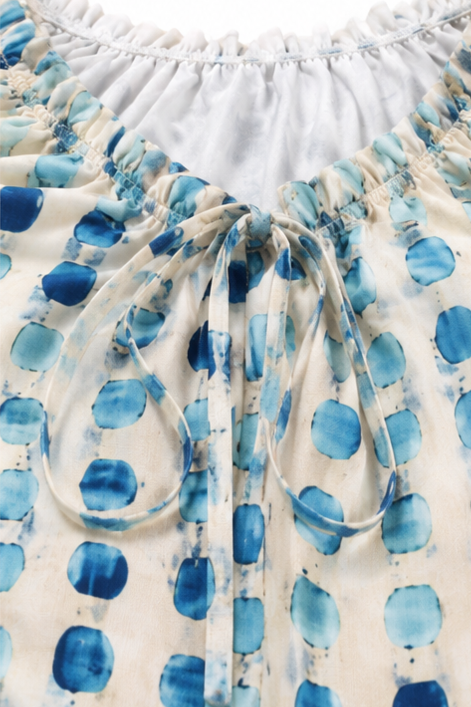 Vivelyn – Tie-Neck Ruffled Boho Print Blouse