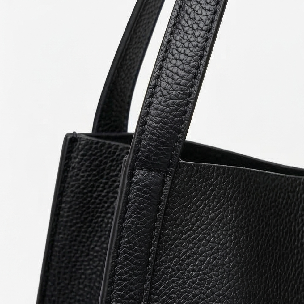 Tessara™ – Structured Pebbled Leather Tote Bag