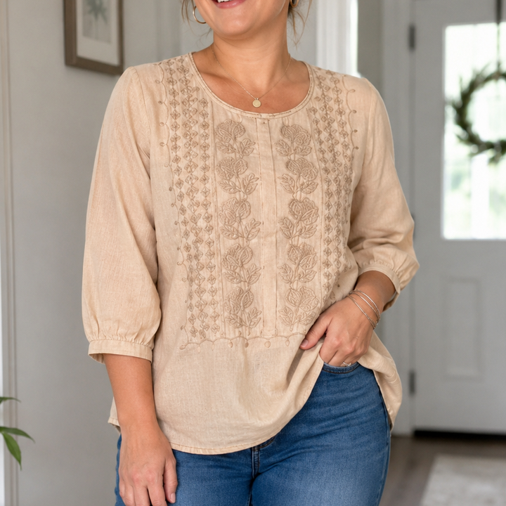 Airlume – Embroidered-look Short-Sleeve Top