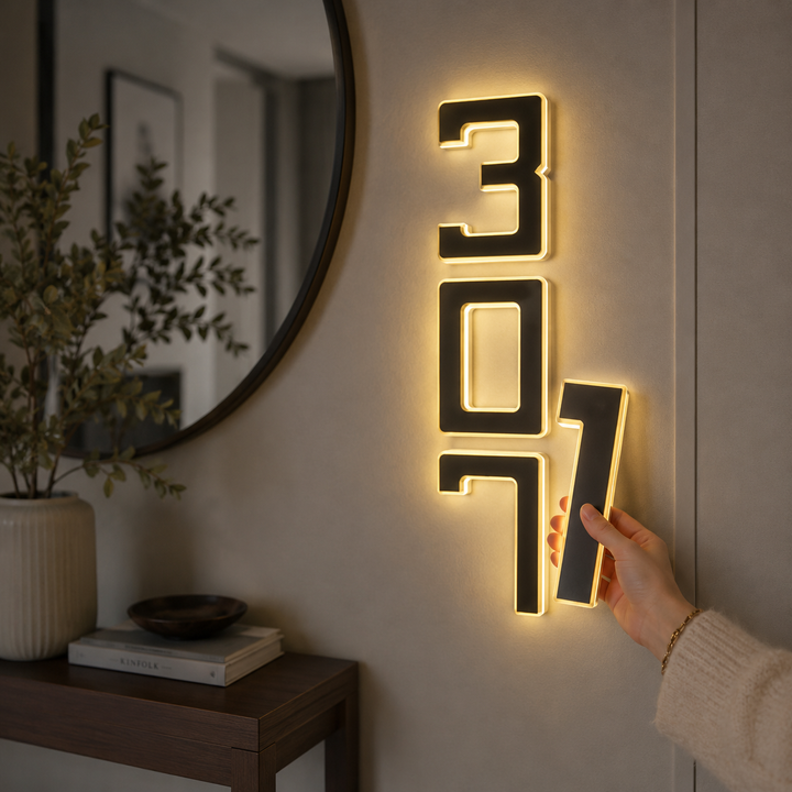 Numera – Solar Illuminated House Number