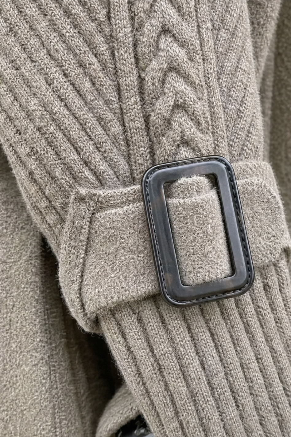 Isola – Cable-Knit Sleeve Double-Breasted Longline Coat