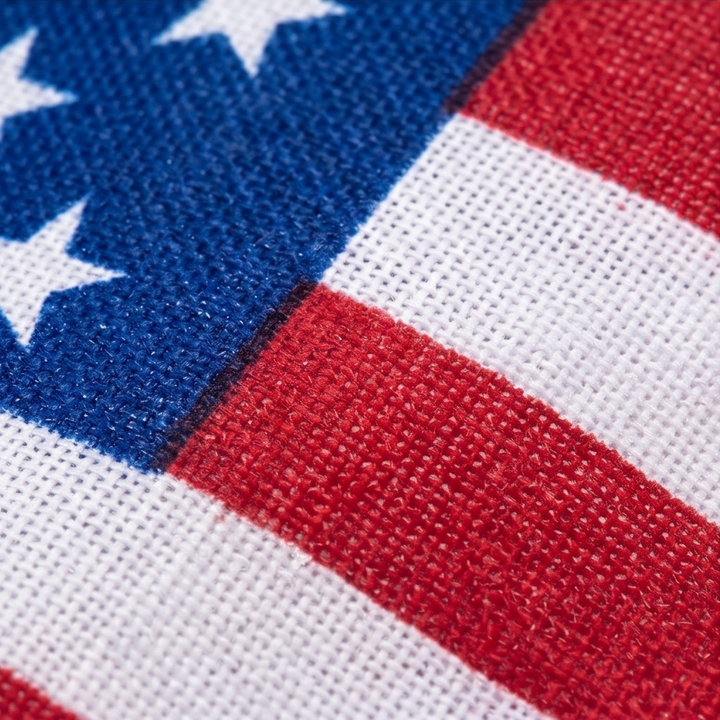 Glorimora™ – Solar American Flag Pathway Lights