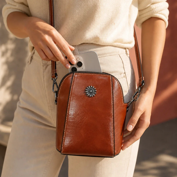 Waxelle – Vintage-Style Mini Crossbody Bag