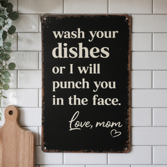Mamacheek™ – Funny Kitchen Sign for Moms Who Run the House