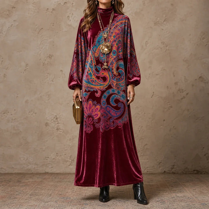 Overa – Paisley Velvet-Look Maxi Dress
