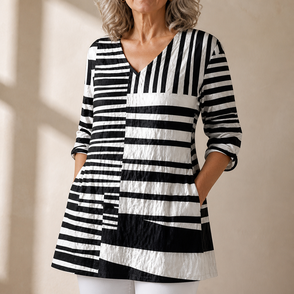 Vivelle – Bold Print V-Neck Pocket Tunic