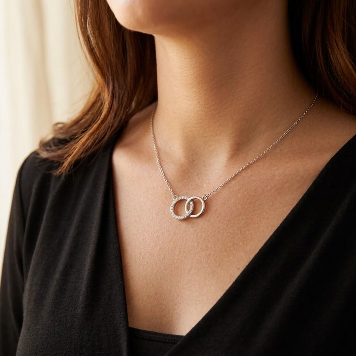 Everbond™ – Sentimental Gift Necklace for Daughter